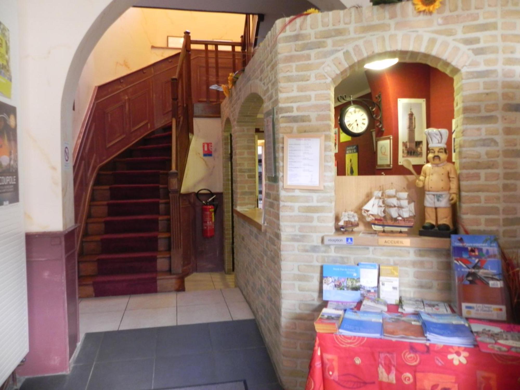 Hotel - Restaurant Au Tonnelier Bergues Exterior photo