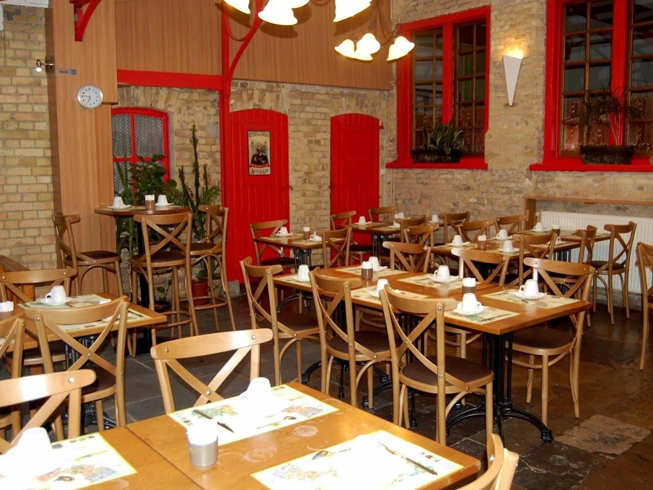 Hotel - Restaurant Au Tonnelier Bergues Exterior photo